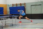 Adrian Wiecek am 18.10.2025 beim Oberliga-Punktspiel SV Friedrichsort - TTC Düppel
