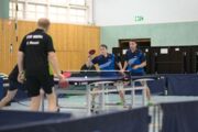Niklas Munz und Fynn Albrecht im Doppel beim Punktspiel in der Verbandsoberliga Nord zwischen SV Friedrichsort und TTC Mölln am 30.10.2021